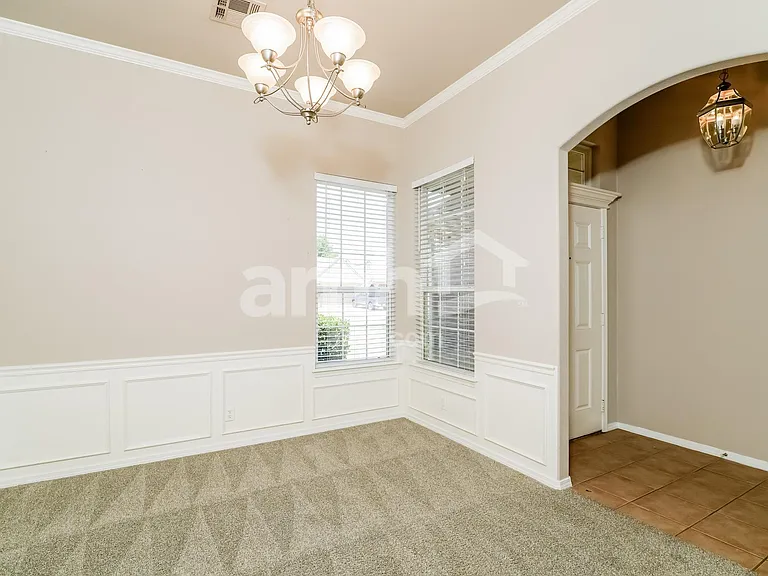 8101 S Elder Ave — Photo 9