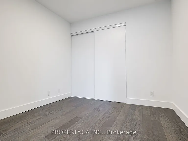 6 Greenbriar Rd #106 — Photo 18
