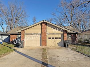 2335 W Walnut Lawn St APT A, Springfield, MO 65807