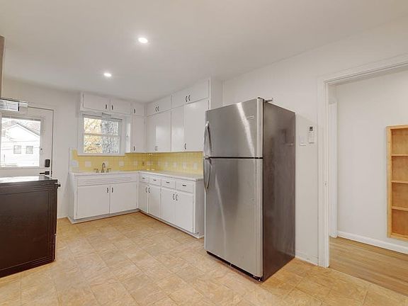 4th image of 614 Highland Ave Building B