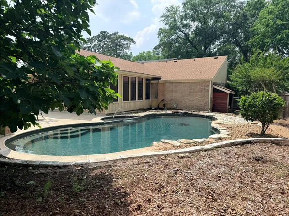 3723 Pineleaf Dr, Houston, TX 77068