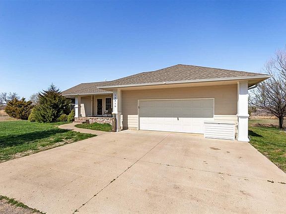 3rd image of 10310 Golden Arrow Dr