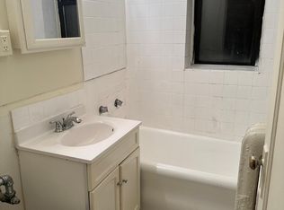 537 W Deming Pl #104, Chicago, IL 60614