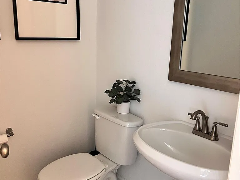176 Sweeping Valley Dr — Photo 35