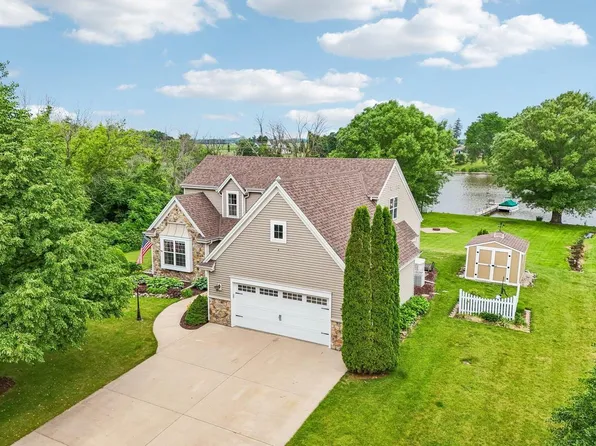 1085 Hillebrand DRIVE, Jefferson, WI 53549
