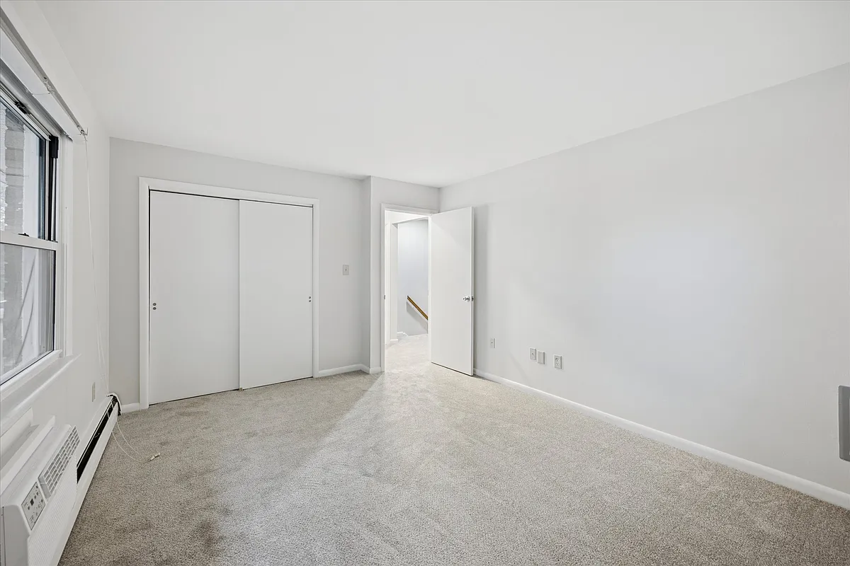 Building Photo - Prospect Hills CLO