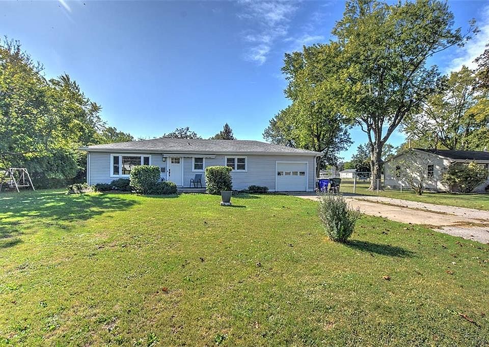 1st image of 11 Nolen Dr
