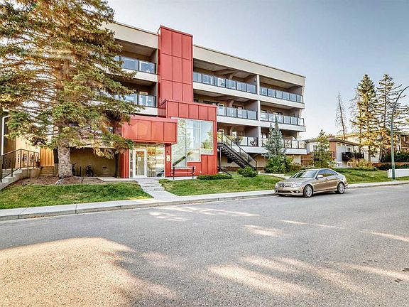 2nd image of 1629 W 38th St SW #202