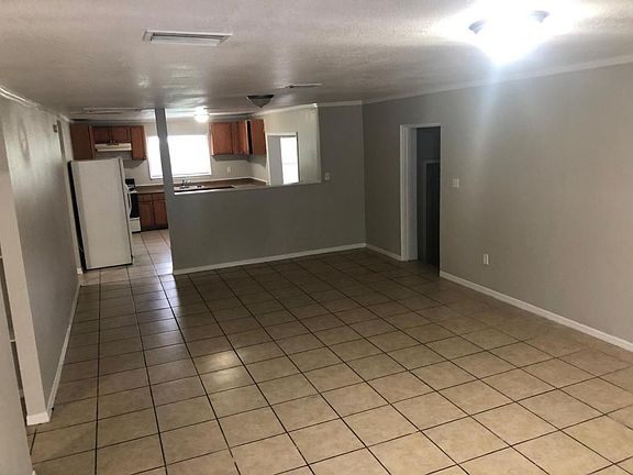 2nd image of 3624 E Osborne Ave