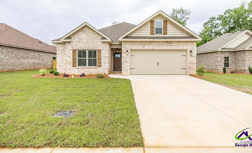 1st image of 303 Willowbrook Ln