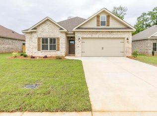 303 Willowbrook Ln, Kathleen, GA 31047