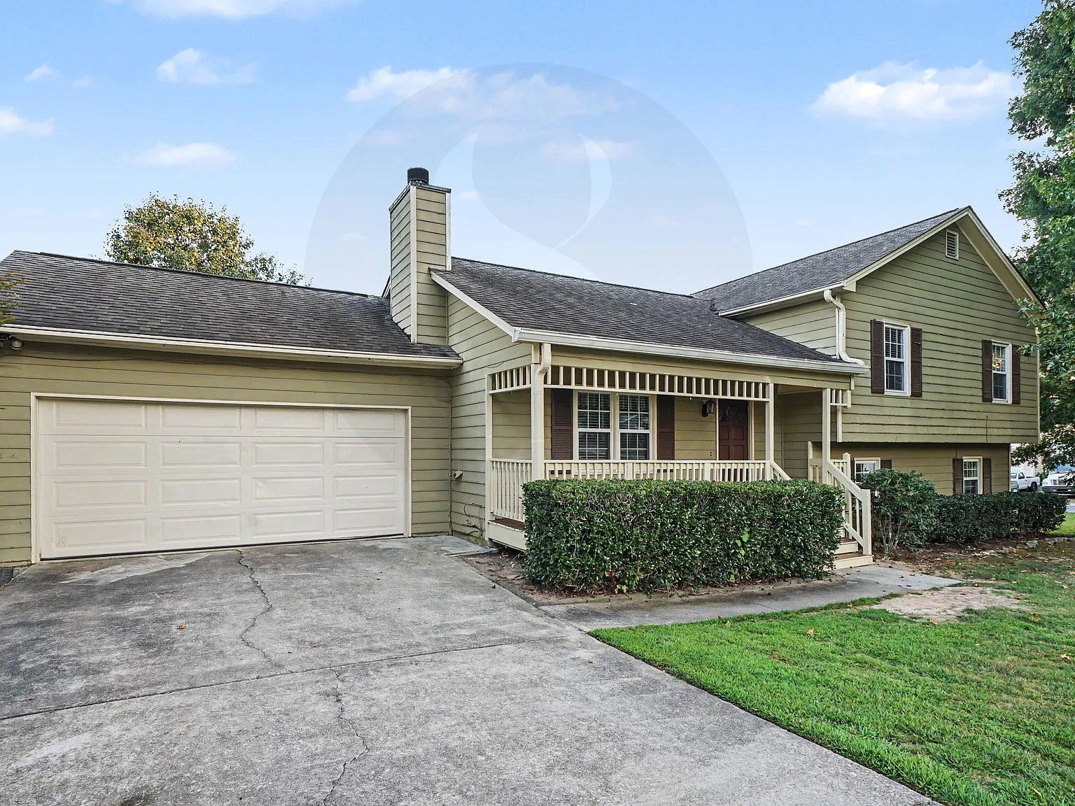 4 bed, 2200 sqft, $2,350 — Photo 2