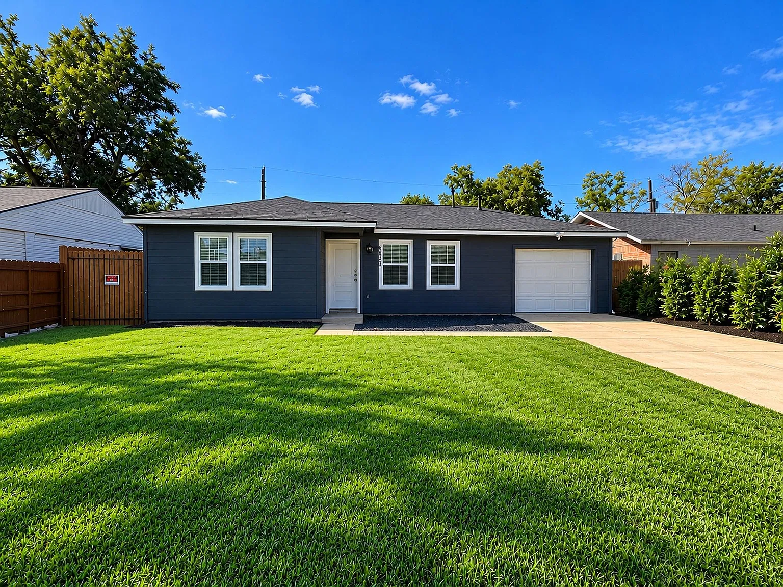 3 bed, 2.0 bath, 1146 sqft, $1,950 — Photo 1