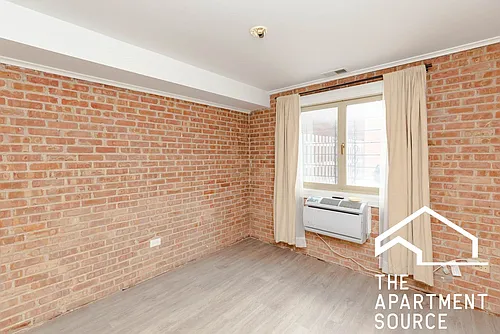 665 W Melrose St #1A Photo 1