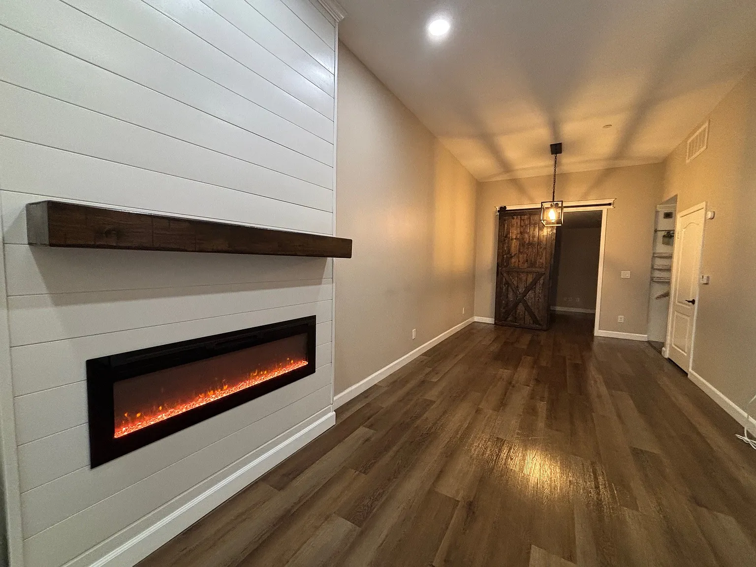 2 bed, 805 sqft, $3,000 — Photo 4