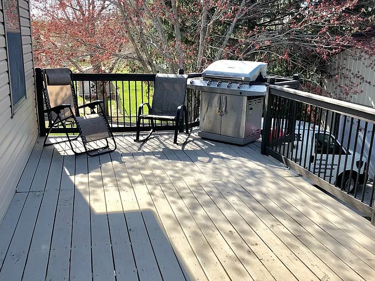 908 Sandusky Dr — Photo 17