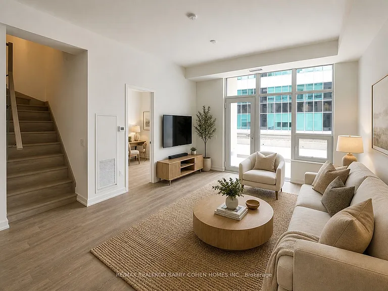 8868 Yonge St #Townhouse 103 — Photo 6