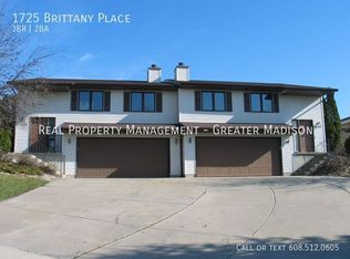 1725 Brittany Pl, Madison, WI 53711