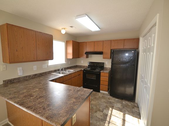 5th image of 530 Stonelick Dr