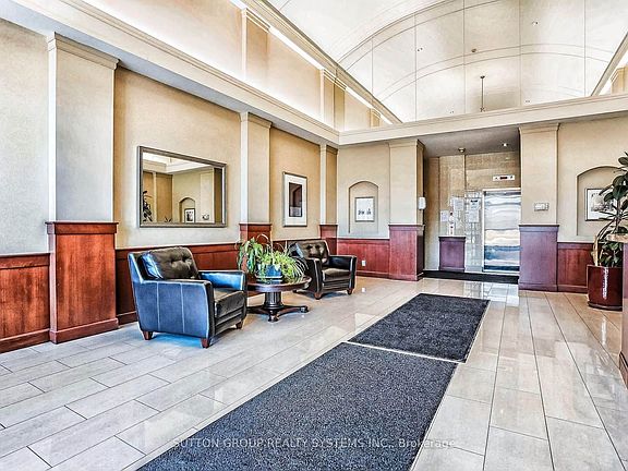 4th image of 1359 Rathburn Rd E #902