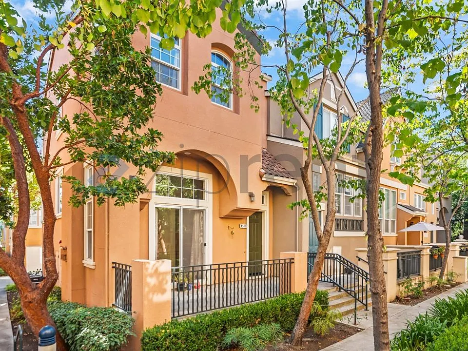 4541 Laird Cir