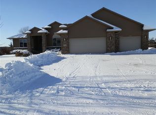 1413 S Parkview Blvd, Brandon, SD 57005