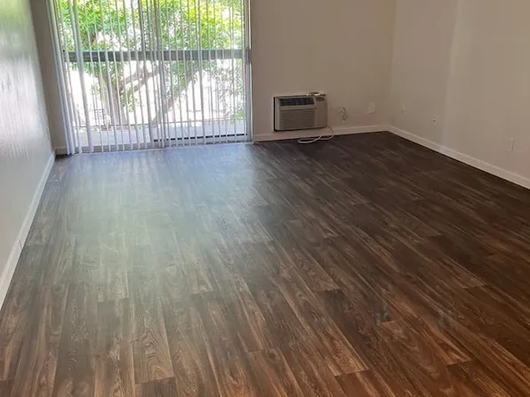 The Fountains at Lake Murray, 5555 Lake Murray Blvd, La Mesa, CA 91942