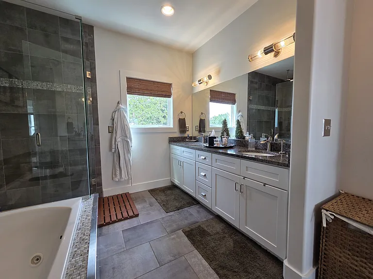 1506 Ward Ave — Photo 26