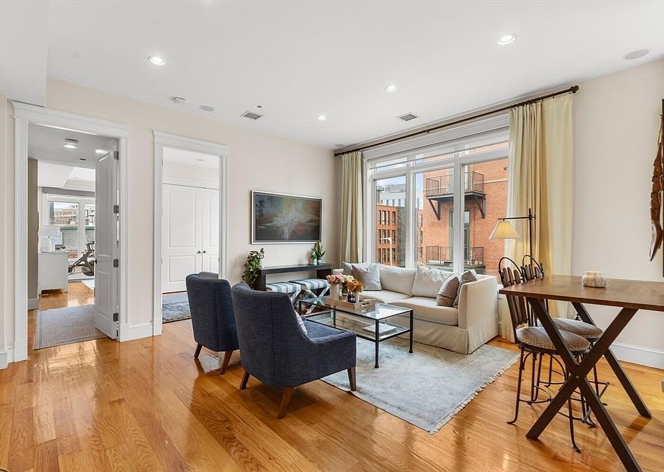 1st image of 115 B St Unit 4