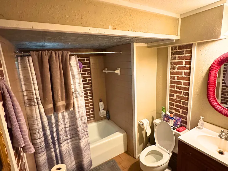 1313 N Gadsden St #1 — Photo 8