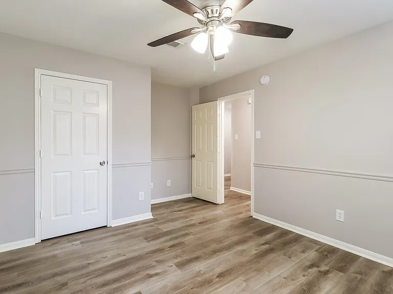 12080 La Salle River Rd — Photo 14