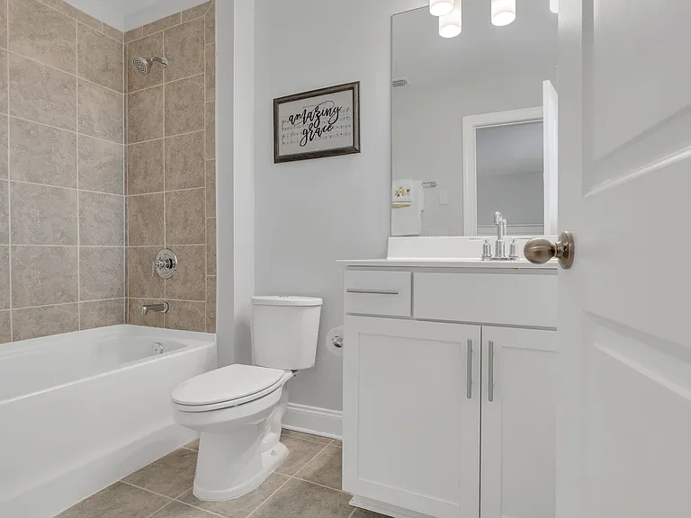 4937 Riverbank Dr — Photo 25