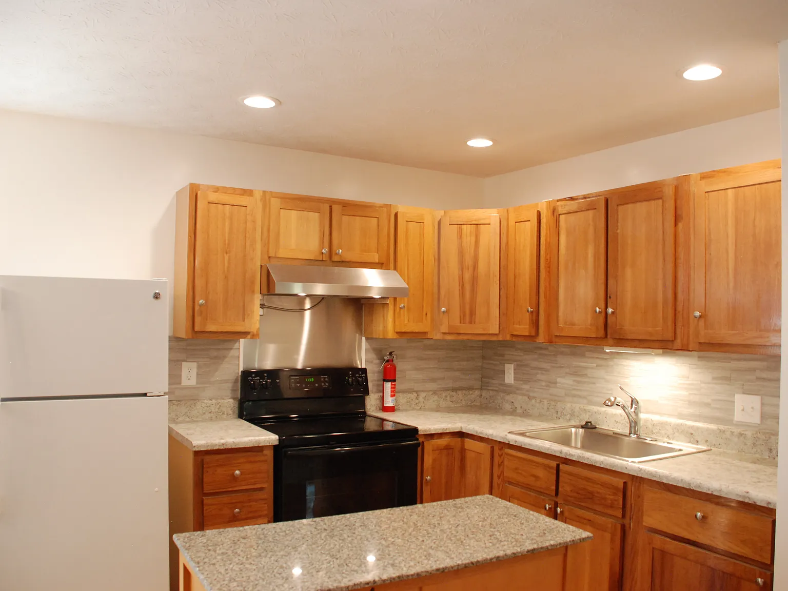 30 Monroe Ln — Photo 4
