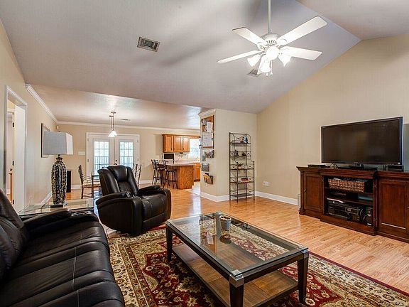 5th image of 2344 Gulf Ave