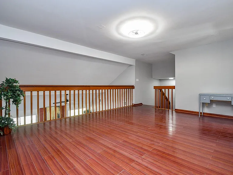 11414 Chariot Dr — Photo 7