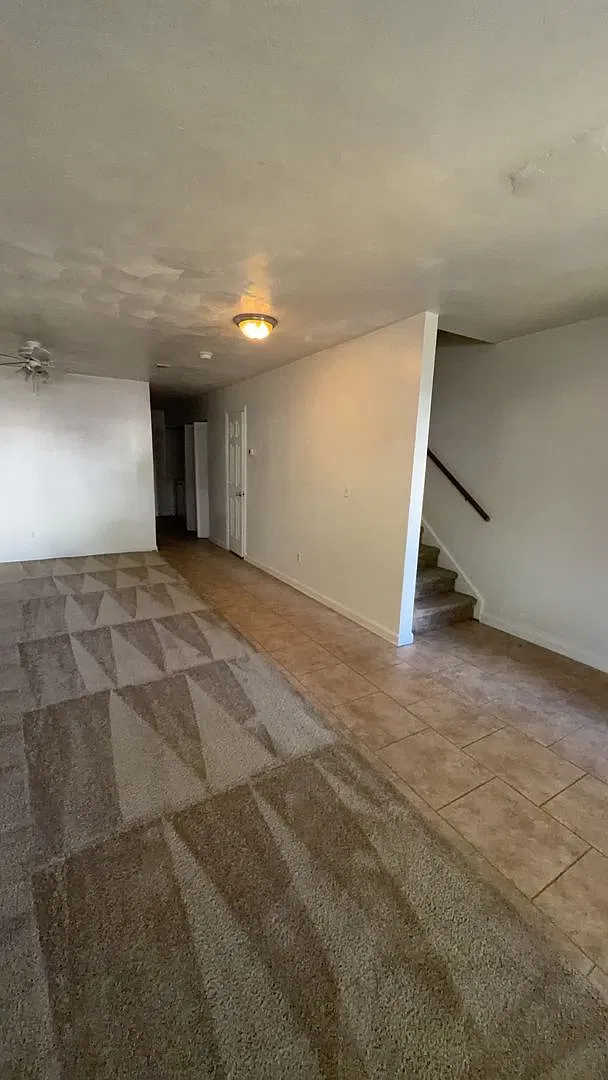 Spacious 4-Bedroom Home with Updated Kitchen and Bathrooms — Photo 4