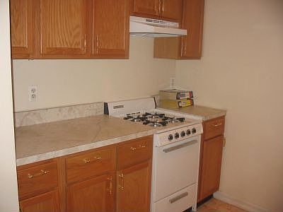 5th image of 422 E 58th St APT 4D