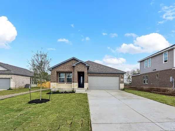 9502 Quail Crest Dr, Schertz, TX 78154