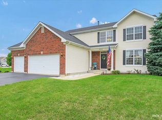 2923 Ellsworth Dr, Yorkville, IL 60560
