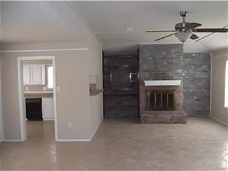 22603 Millgate Dr — Photo 4