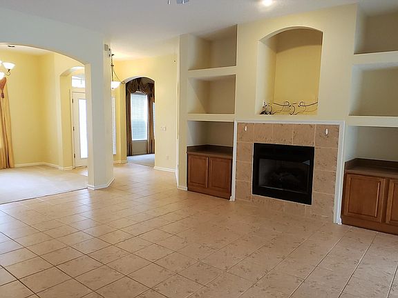 5th image of 3071 Williamsburg Ct