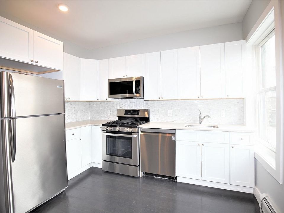 1st image of 514 Washington St #1