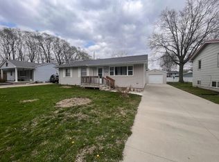 1644 Longfellow Ave, Waterloo, IA 50703