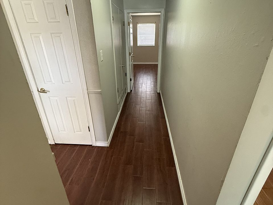 1st image of 2716 Devon Rd