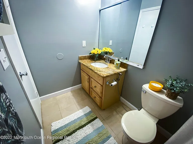 313 Tulip Ln — Photo 17