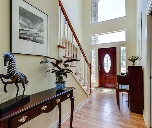 4th image of 707 Malabar St