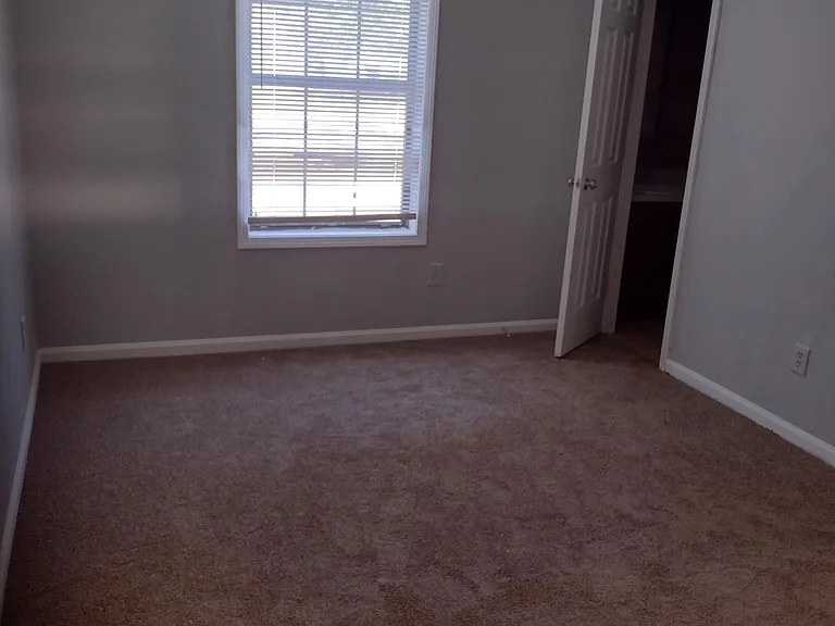 4308 Presley Ct #B — Photo 9