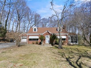 130 Gray Farms Rd, Stamford, CT 06905