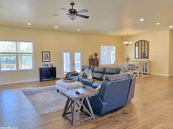 3rd image of 91 Sage Meadows Ln