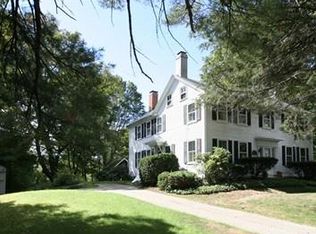 31 High St, Topsfield, MA 01983